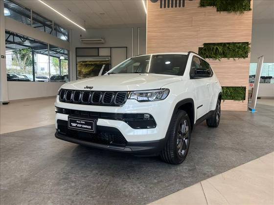 JEEP COMPASS 1.3 T270 TURBO FLEX LONGITUDE AT6